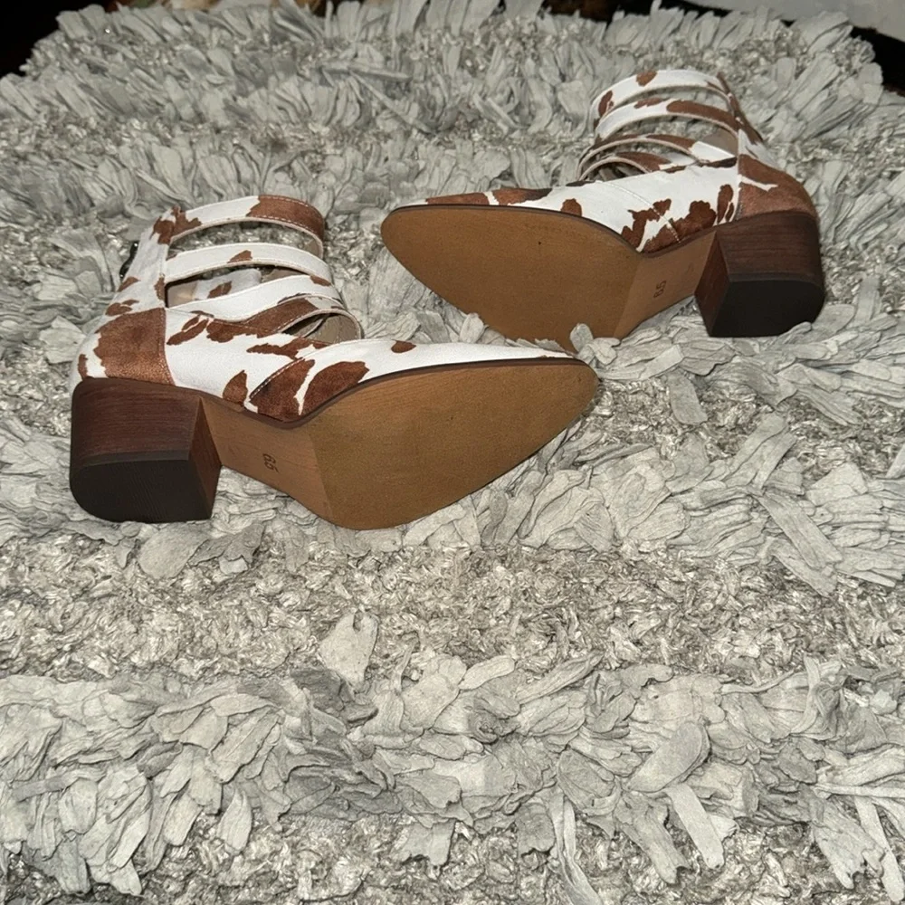 Cowhide Booties - Picture 7 of 8